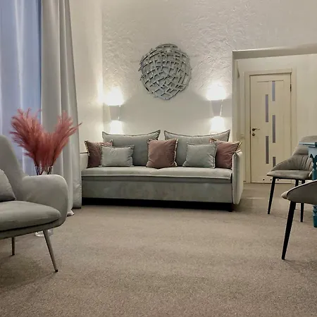 Family Boutique Hotel Lviv