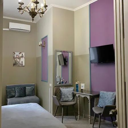 Family Boutique 4*