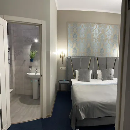 Family Boutique 4* Lviv