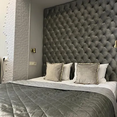 Готель Family Boutique 4*