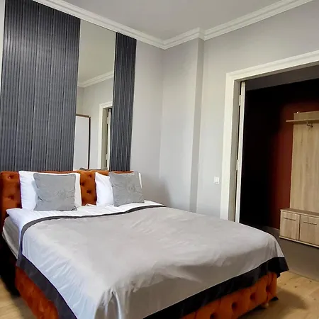 Family Boutique Hotel Lviv