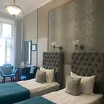 Family Boutique Готель Львів