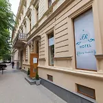 Family Boutique 4* Львів