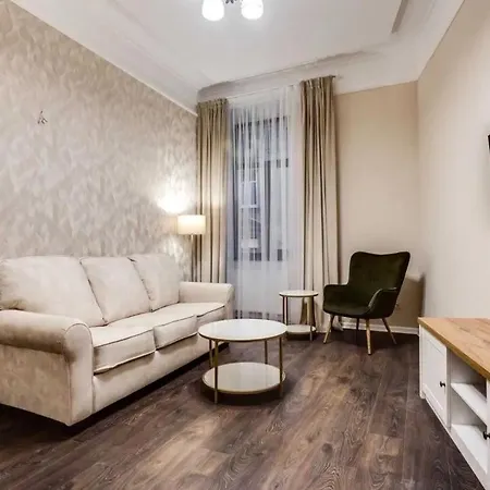 Готель Family Boutique 4*
